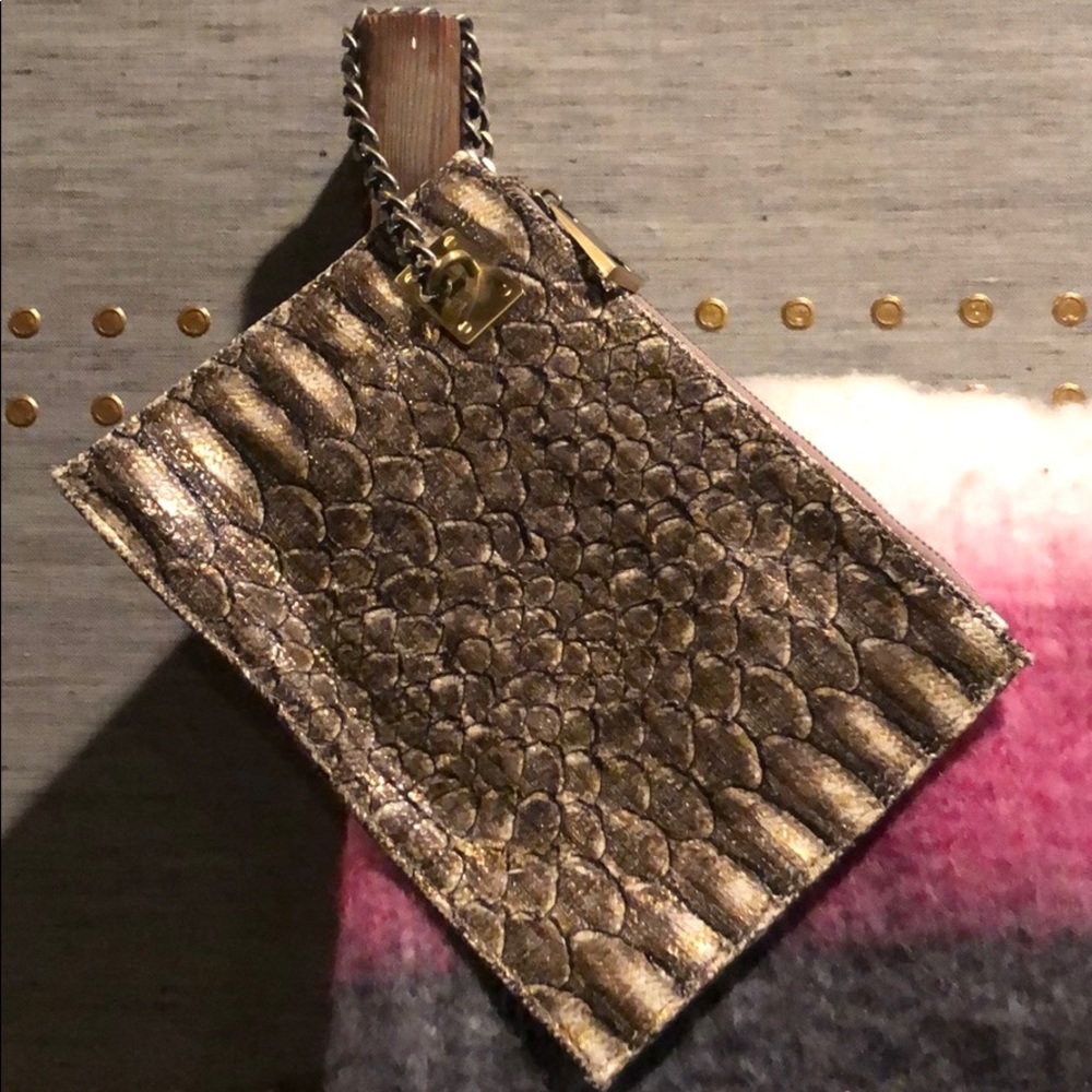 Purse - Picture 2 of 5
